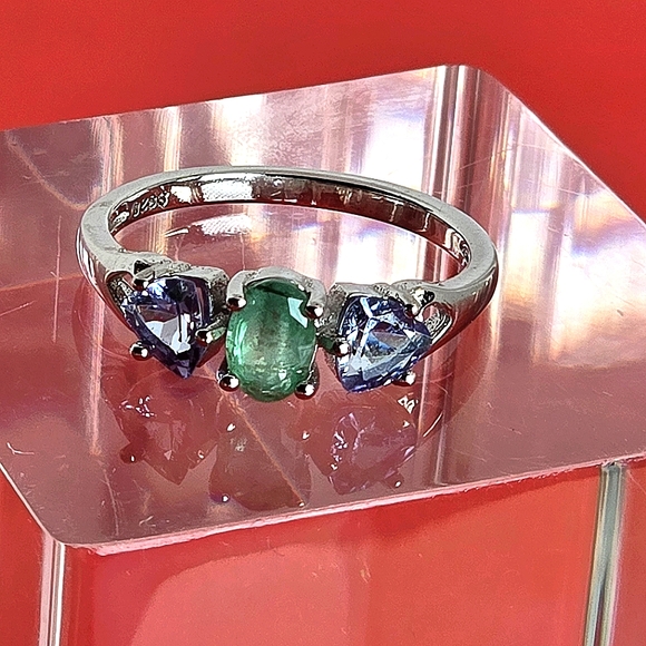 925 Sterling Silver Ring Sz 6.5 with Natural Emerald & Tanzanite. - Picture 5 of 10